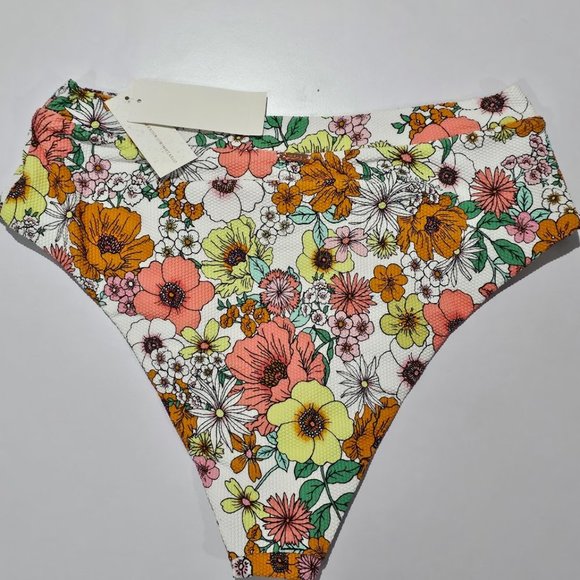 Raisins Floral-Print Textured High-Waist Bikini Bottoms Size X-Large - Picture 4 of 8